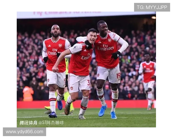 埃弗顿vs阿森纳英超焦点战直播:争四关键对决火热上演 埃弗顿vs阿森纳英超焦点战直播:争四关键对决火热上演