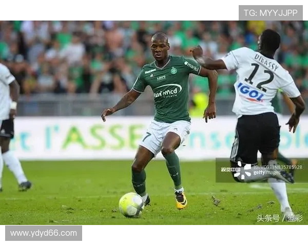 巴黎对亚眠法甲焦点战直播：强强对话不容错过